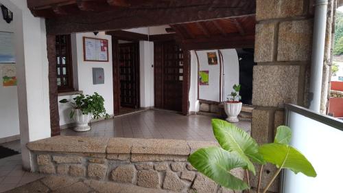 入口, Residencial Albergaria in 帕雷德斯德高拉