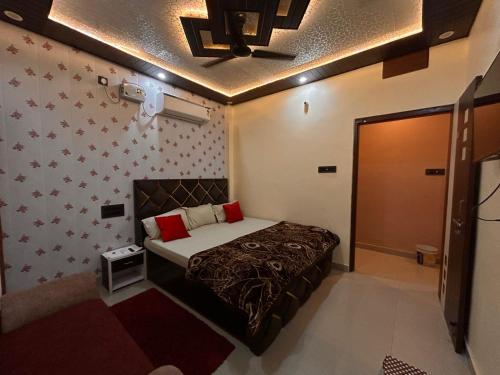 Deluxe Double Room image 6