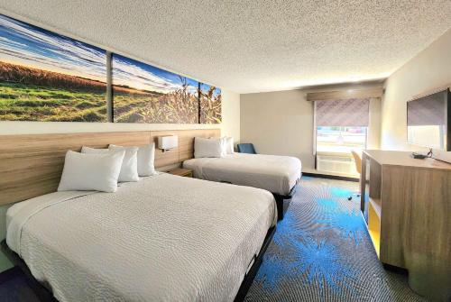 Days Inn & Suites by Wyndham New Iberia