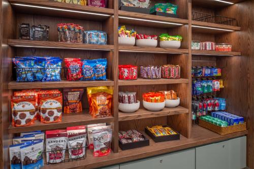 Hilton St. Louis Airport - image 2