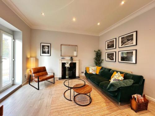 Exquisite 2beds, 2baths in central Camden area - Belsize Park, Londyn