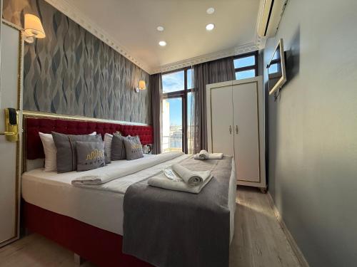 Double or Twin Room image 2
