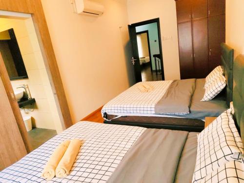 Area Bandar Putra Kulai 4-6BR near AEON IOI Airport