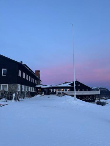 숙소 외관, Hotell Kittelfjäll (Hotell Kittelfjall) in 키텔피얄