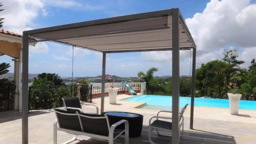 Maison cocooning à La Trinité – Piscine commune - image 2
