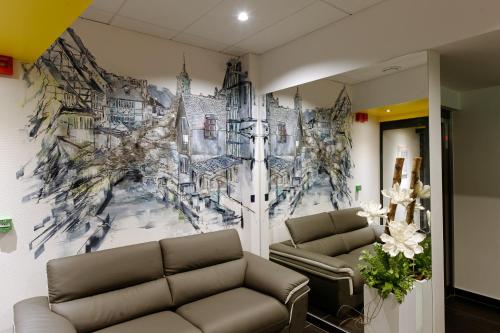 Colmar Hotel - image 5