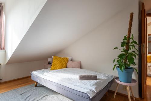 Bright Morya Sky Apartment in Vinohrady, Praga (foto 11)