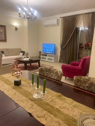Family Spacious newly furnished 2 Bedroom 2 bath - image 4