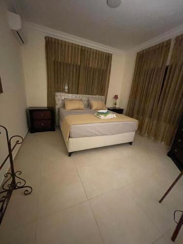 Family Spacious newly furnished 2 Bedroom 2 bath - image 9