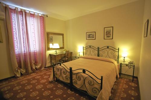 2 twin beds