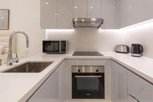 Stylish Studio 5 min Walk to Mall & Burj Khalifa, Дубай (фото 6)