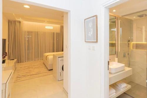 Stylish Studio 5 min Walk to Mall & Burj Khalifa, Дубай (фото 10)