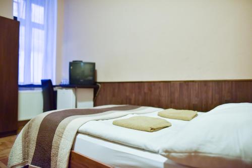 Corvin Point Rooms and Apartments - image 11
