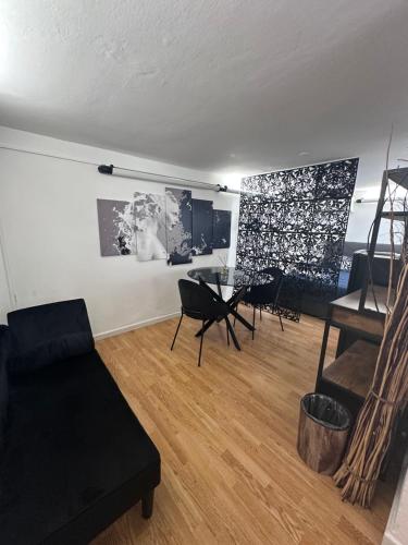 Urban Suite 4