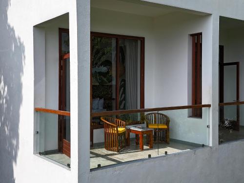 Double Room image 10