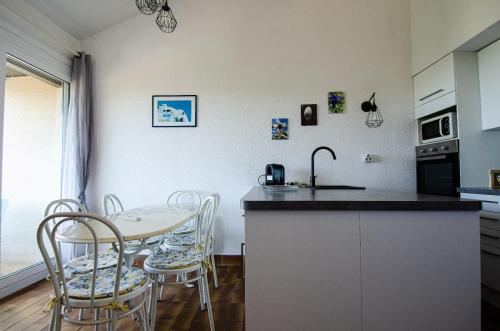 Duplex 2 chambres, vue mer & balcon - 6 couchages in พอร์ติคคิโอ