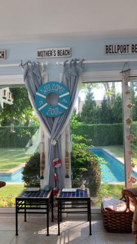 Úszómedence, Bellport Village Gem in North Bellport (NY)