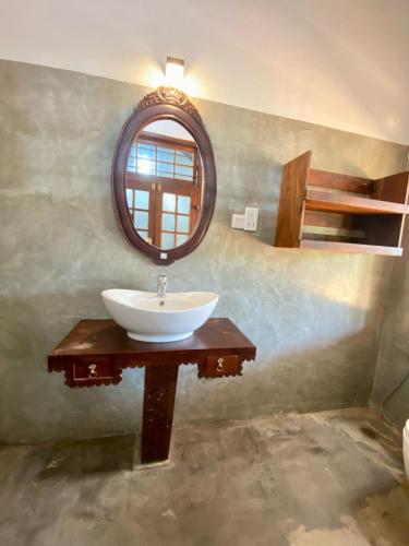 Deluxe Triple Room image 2