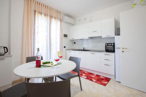 Kitchen, Trilocale A3 CASA MAGNOLIA - Mi Rho Fiera in Cesate