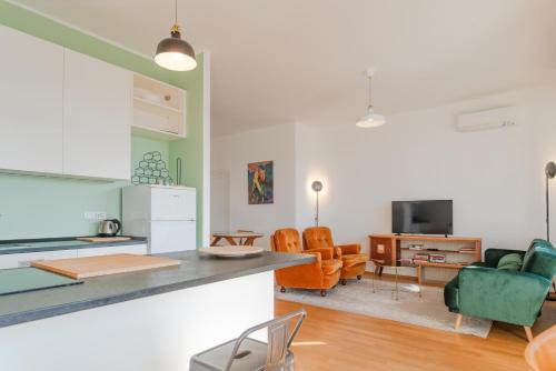 Casa Leonardo - Luminosa Casa Studio con Parcheggio Interno - Molinette, Turin (photo 8)