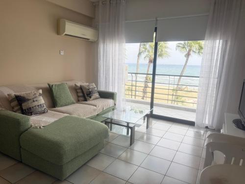 One-Bedroom Apartment with Sea View room in Krasas Beach Apartments