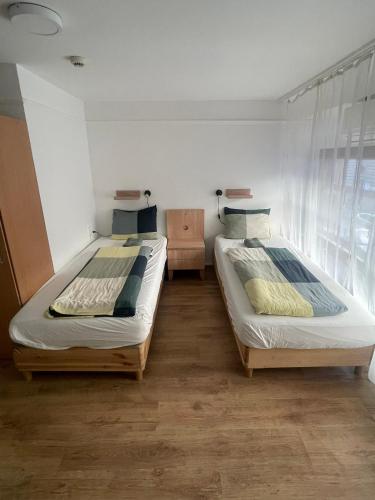 Center Hostel and Guest House - image 2