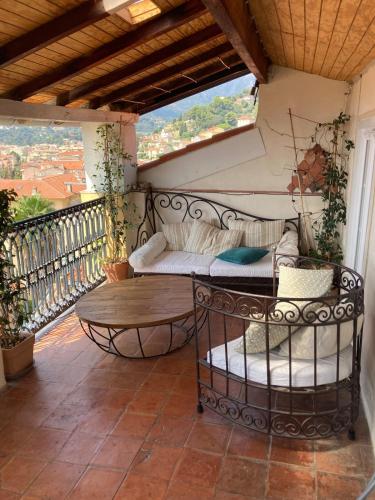 Stunning 3BR Full Ocean View - Town Center Menton - Location saisonnière - Menton