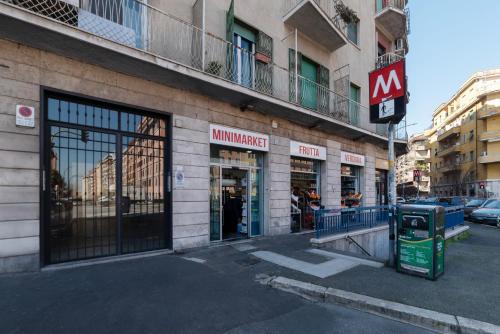 YCH-Ponte Lungo apartment, Rome (photo 3)