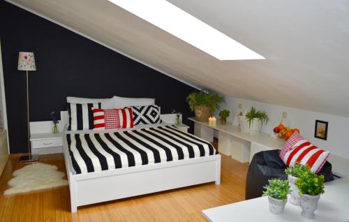 Double Room without Balcony - Attic room in Hotel Delfin