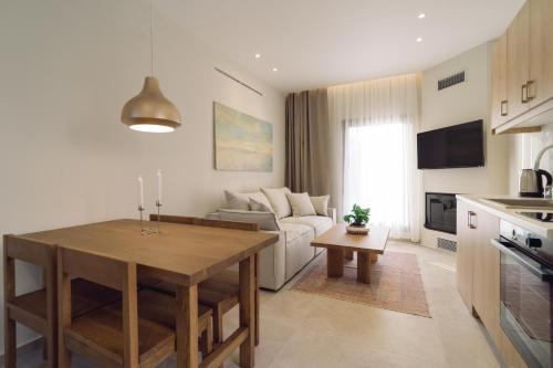 Atman Eco Lodge in Glyki