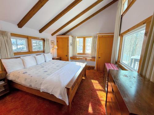 Cannon four bed three bath slopeside home Steps to Mittersill and slopes - image 9