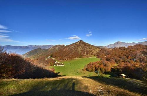 Casa tra i boschi in Esino Lario