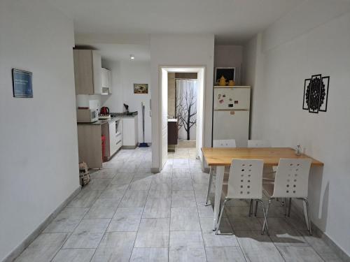 Amplio departamento completo en Caba in ฟลอเรส