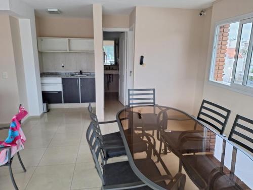 One-Bedroom Apartment image 2