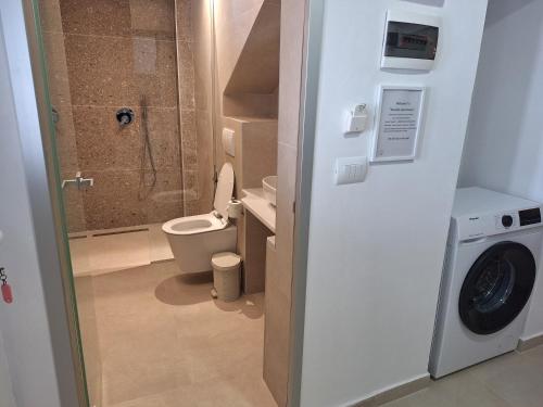 Triple Room with Terrace image 9