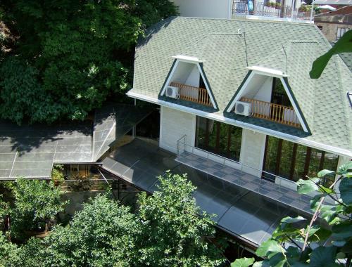Ivan Da Mariya Guest House - image 12