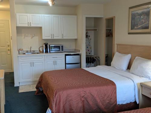 Summerland Motel in Summerland, Canada