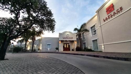 Laplace Hotel