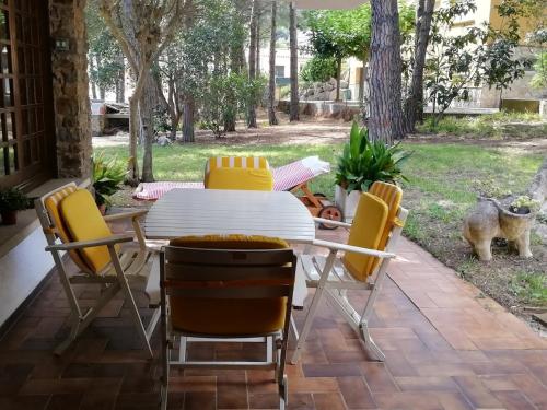 House with a large garden and a pool, Calonge (foto 5)
