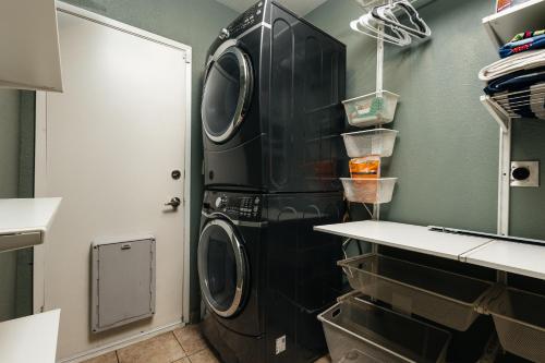 Beautiful Spacious 3 Bedroom House Tesla Connect, Las Vegas (foto 9)