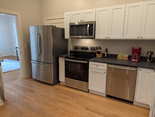 Spacious 3br Apt In Grand Old Home, Downtown Durham in Durham, USA