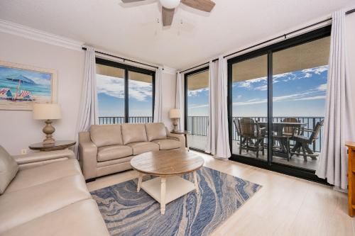Phoenix X 1017 condo