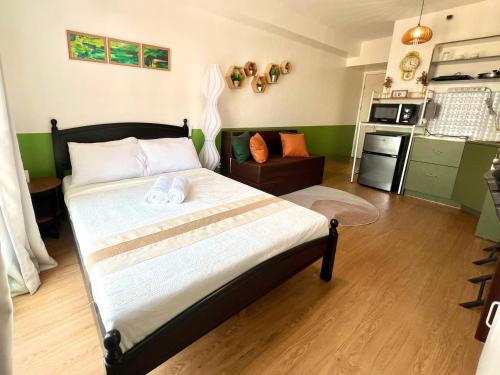 Emerald Escapes - Avida San Lazaro Near UST-Winford-SM, Manila
