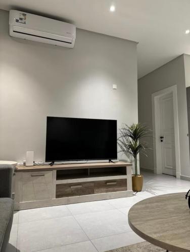 شقة حديثة مودرن 3 غرف وصالة a10, Riad (Foto 4)