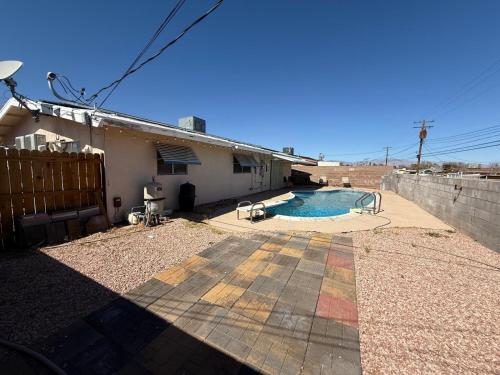 Private Pool Oasis for 6 5 Min DT 8 Min Strip, Las Vegas (photo 11)