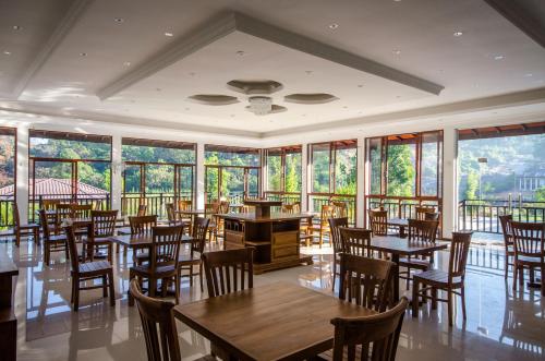 ห้องอาหาร, ออกวิน รีสอร์ต - นาวาลาปิติยา (Okwin Resort - Nawalapitiya) in แคนดี้