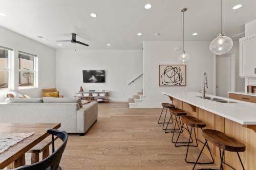 Villa #15 at Bloomington Country Club Dog-Friendly townhouse