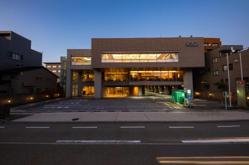 Hotelli välisilme, KKR Hotel Kanazawa near Seisonkaku Villa