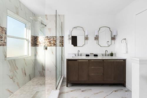 Pool HotTub FirePit BBQ Billiard PS4 Golf Pool HotTub FirePit BBQ Billiard PS4 Golf