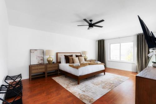 Pool HotTub FirePit BBQ Billiard PS4 Golf Pool HotTub FirePit BBQ Billiard PS4 Golf